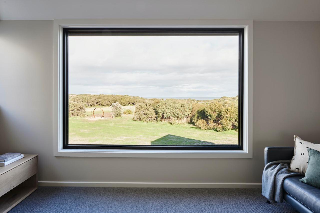 Lon Retreat Hotel พอยท์ ลอนส์เดล ภายนอก รูปภาพ