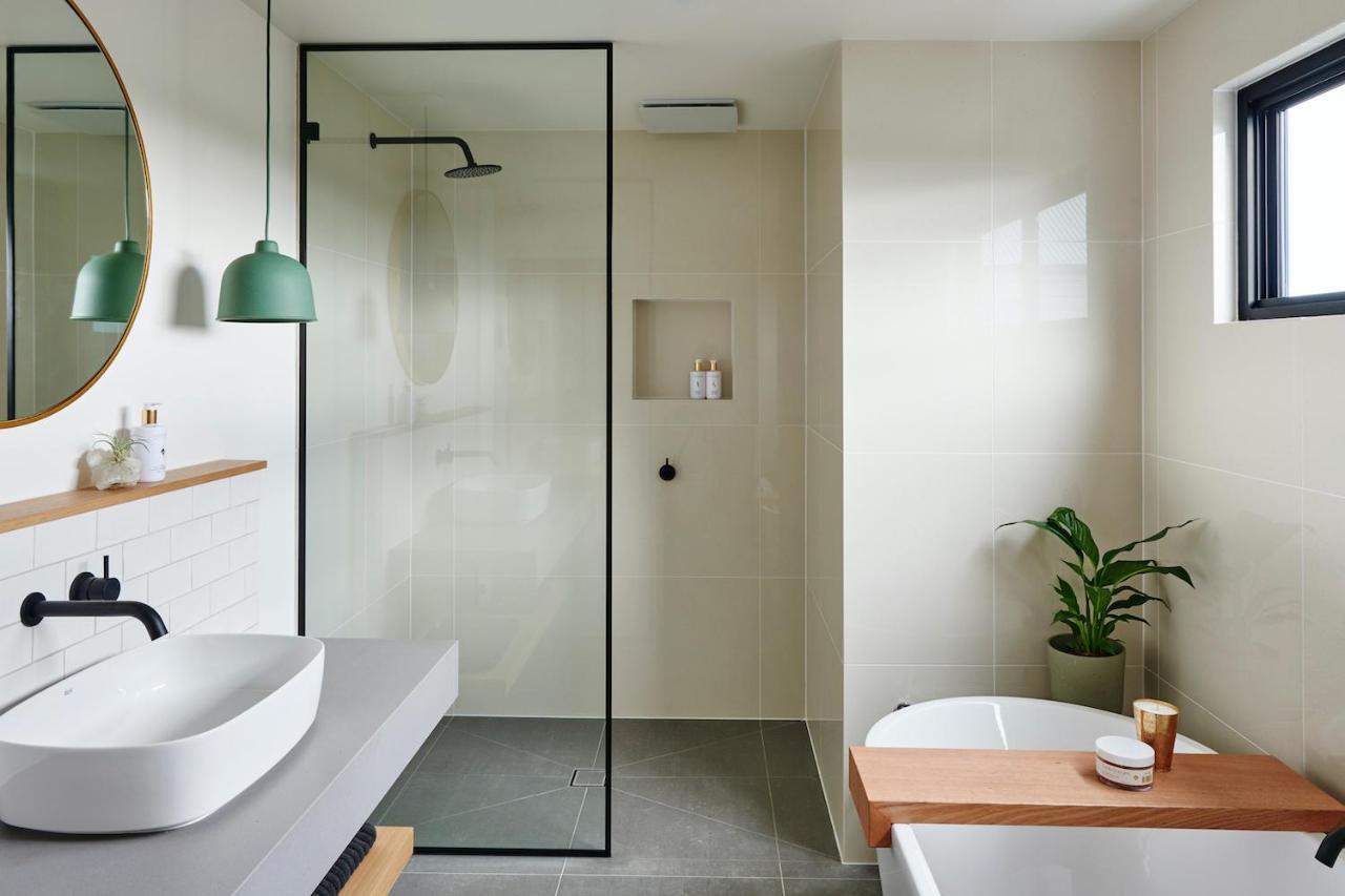 Lon Retreat Hotel พอยท์ ลอนส์เดล ภายนอก รูปภาพ