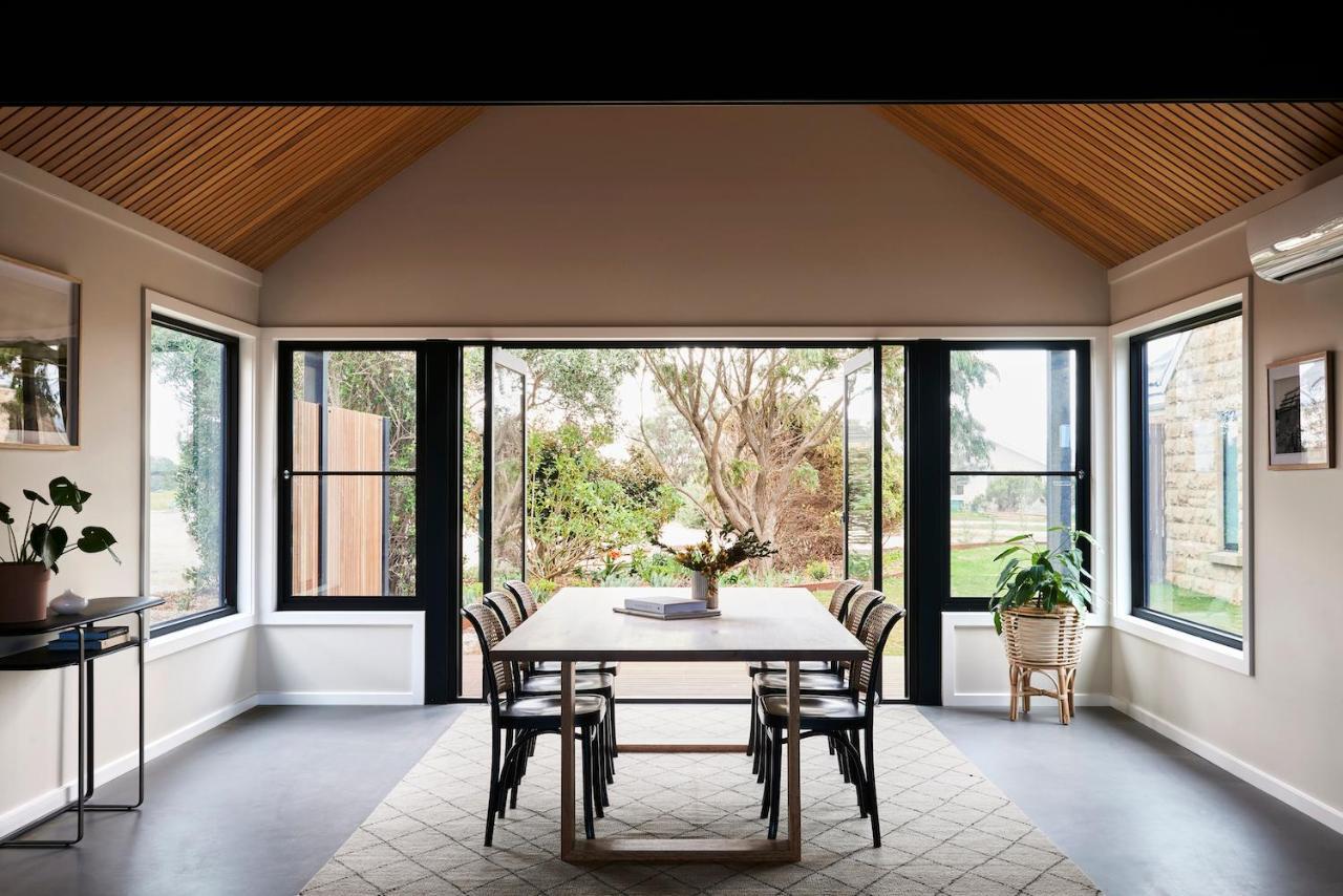 Lon Retreat Hotel พอยท์ ลอนส์เดล ภายนอก รูปภาพ